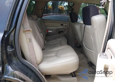 2003 Chevrolet Tahoe Z71 z USA, uszkodzony, nr VIN 1GNEK13T23R213938